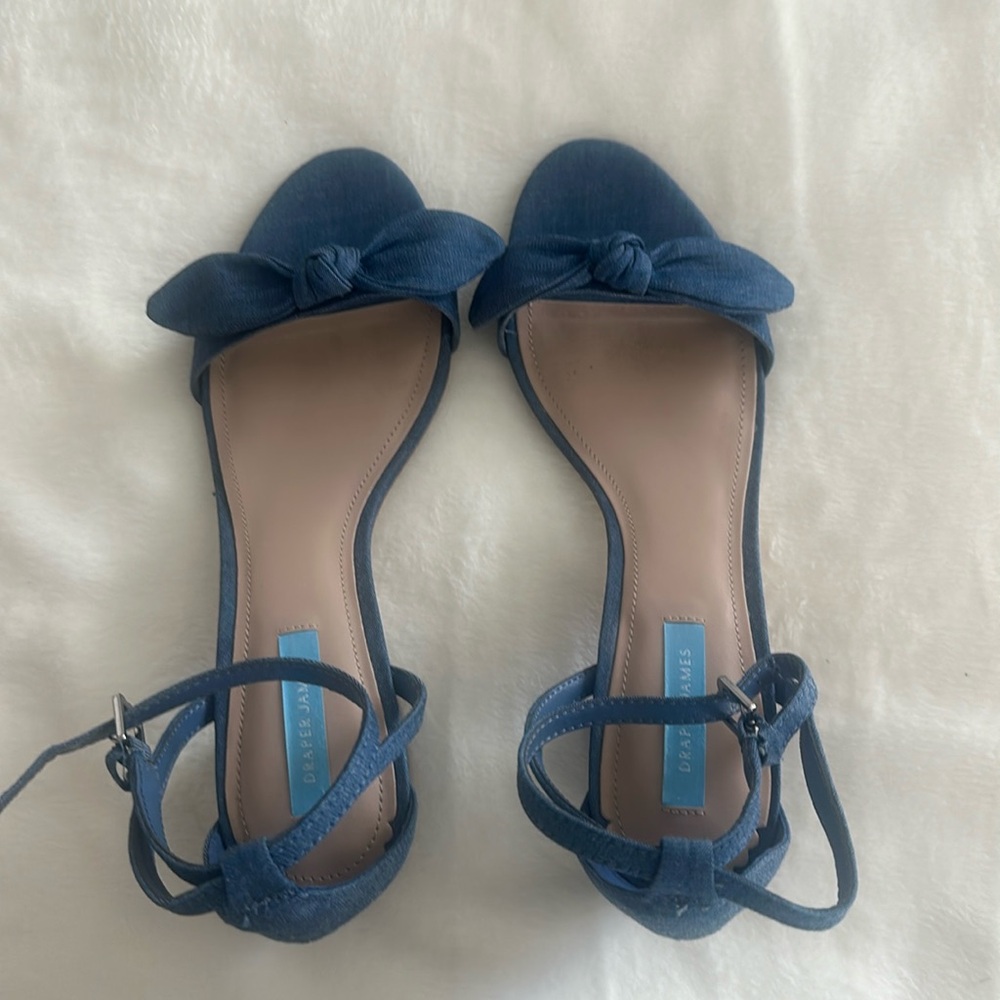 Draper James block heel ankle strap shoes. Size 9M. Only worn twice. 2” heel